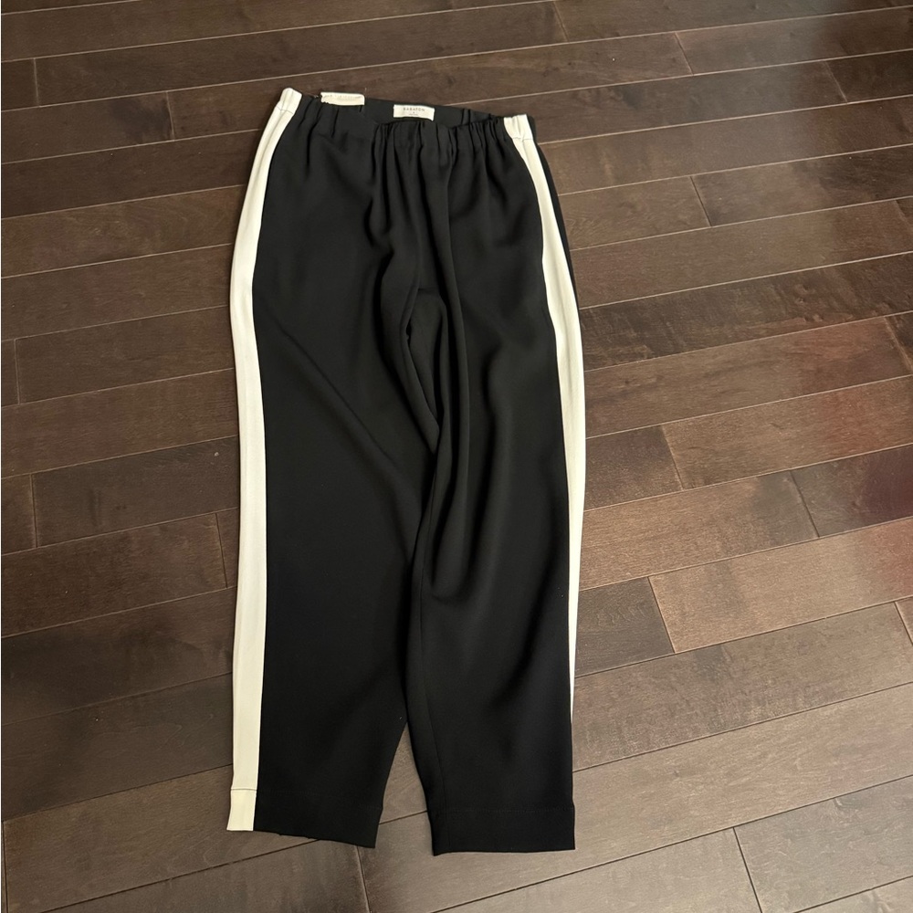 Aritzia Babaton Black and White Cropped Pants